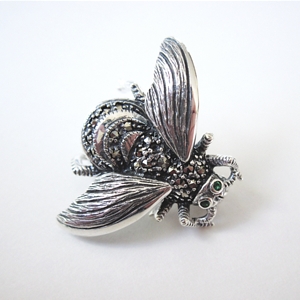 Bumble Bee Pin in Sterling with Marcasite